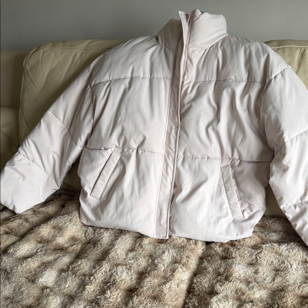 Cropped Light Pink Puffer Jacket with Stand Collar